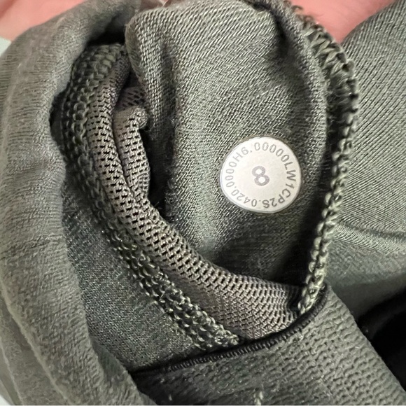 Lululemon Green Cropped Tank Top - Picture 4 of 4